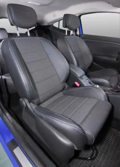 3-Fabric Car Seat