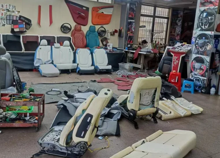 8-2professional car seat modifying shop