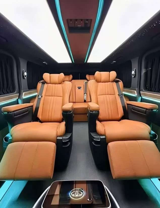 2 asientos de avión Mercedes-Benz Vito modificados con reposabrazos y reposapiernas