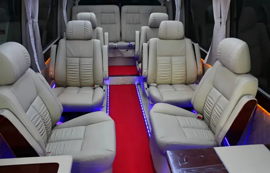5 asientos de lujo personalizados para el Toyota Coaster