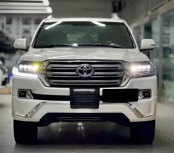 6. Faros modificados para el Land Cruiser