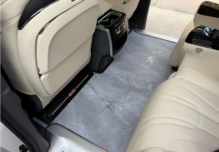Suelos a medida para el Buick GL8
