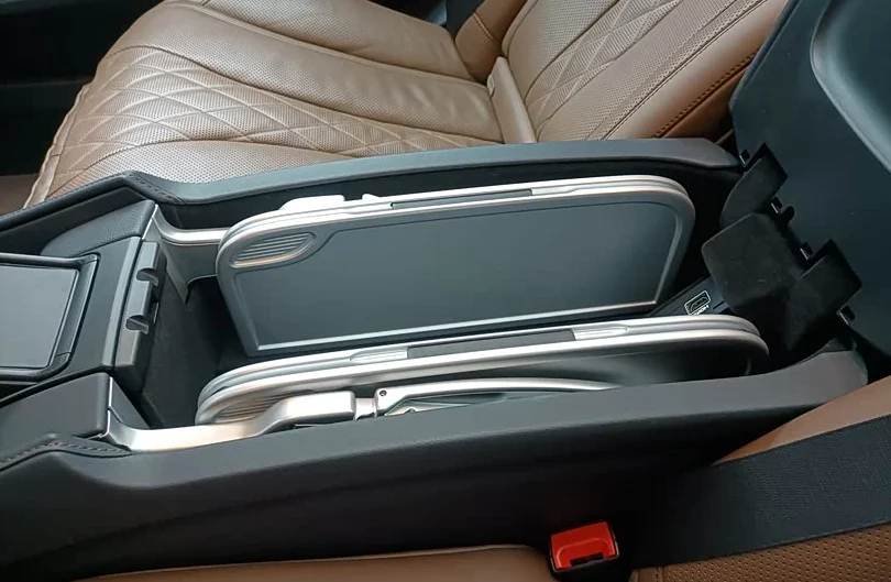 2-Maybach S450 hidden folding table after modification